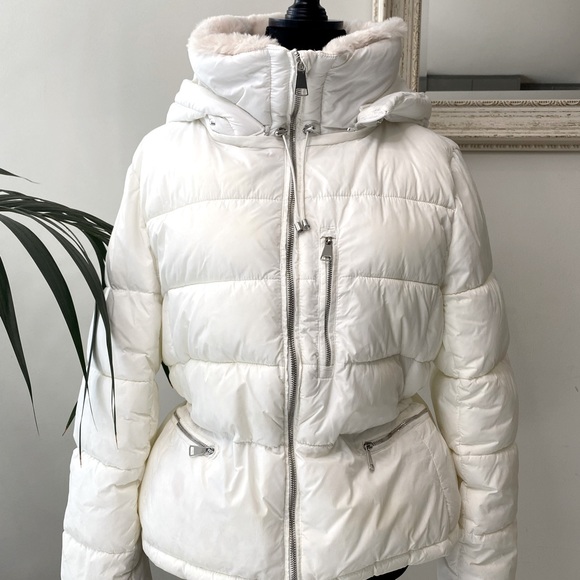 ⭐️HOST PICK⭐️ ZARA TRF Collection Puffer Jacket - Picture 6 of 15